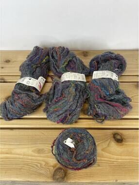 Jaeger “Flamenco” Novelty Yarn – 4 Skein Lot (Moody Gray Multi)